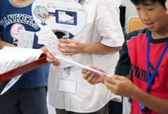 �v���[���g�����炤���q����B�̎ʐ^