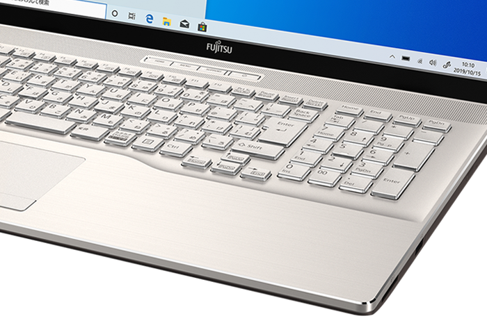 ホワイト Fujitsu 富士通 lifebook NH56/D2 QWsr9-m43288562598 タもたくさ